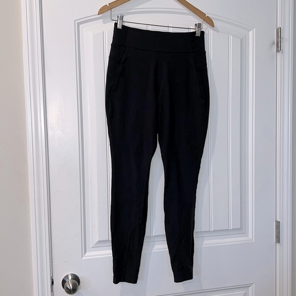 Athleta Highline Hybrid Ankle Tights leggings Black Zip Pockets Stretch Size 4 - Picture 1 of 8